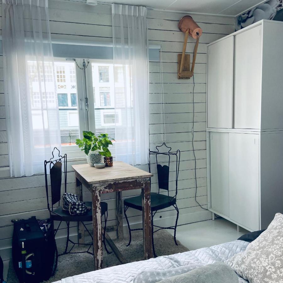 Houseboat Bonnie Bed & Breakfast Amsterdam Eksteriør bilde