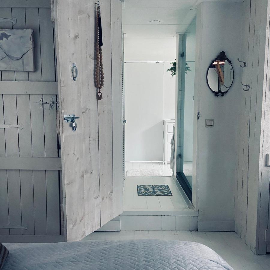 Houseboat Bonnie Bed & Breakfast Amsterdam Eksteriør bilde