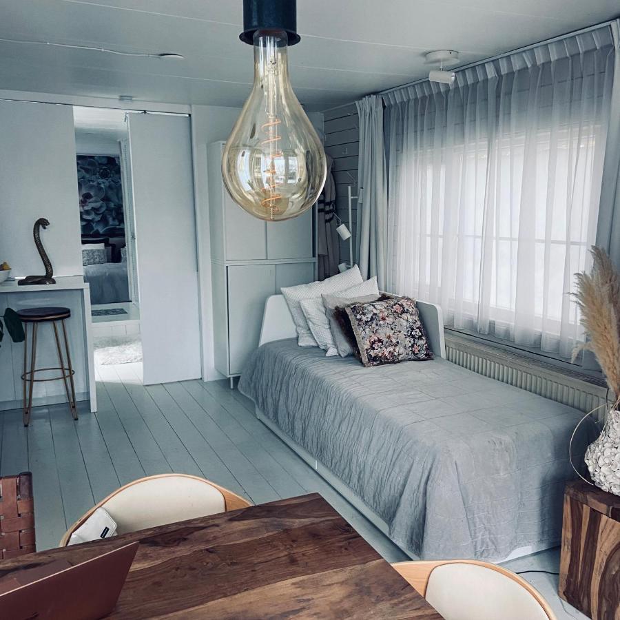 Houseboat Bonnie Bed & Breakfast Amsterdam Eksteriør bilde